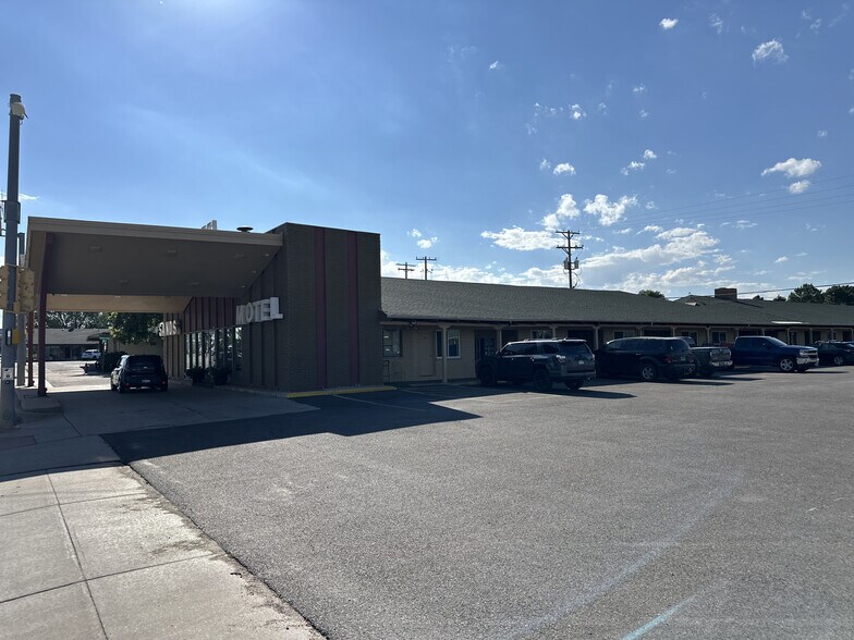 More Photos Of 1022 W Lincolnway, Cheyenne Hotel For Sale