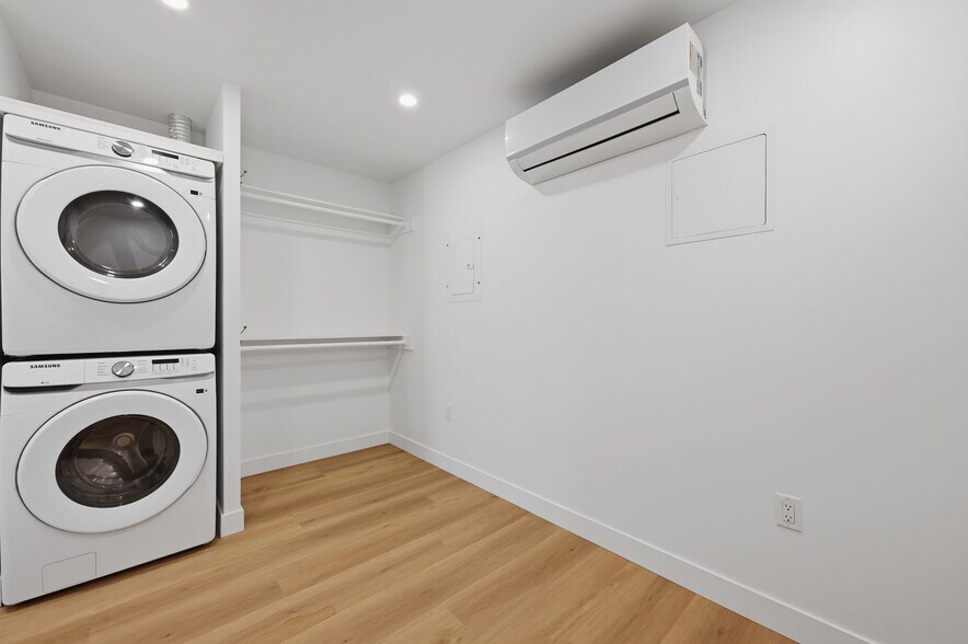 More Photos Of 2005 Highland Ave, National City Apartments For Sale