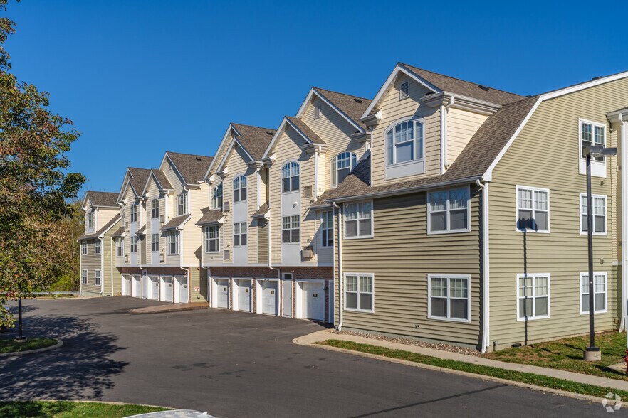 More Photos Of 555 Andorra Glen Ct, Lafayette Hill Apartments For Lease