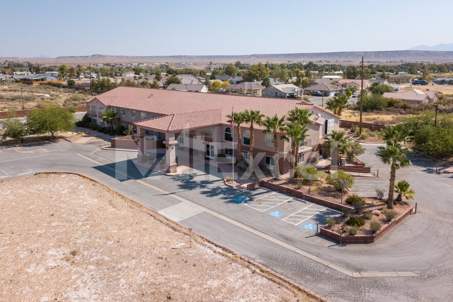More Photos Of 520 N Moapa Valley Blvd, Overton Hotel For Sale