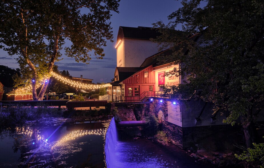 More Photos Of 76 S Main St, New Hope Storefront Retail Residential For Sale