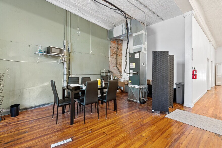 More Photos Of 489 Main St, Canton Office For Lease