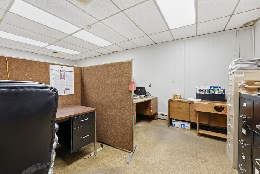 More Photos Of 53 Batavia St, Springfield Industrial For Sale