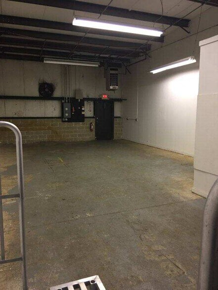 More Photos Of 800 New Brunswick Ave, Rahway Warehouse For Sale