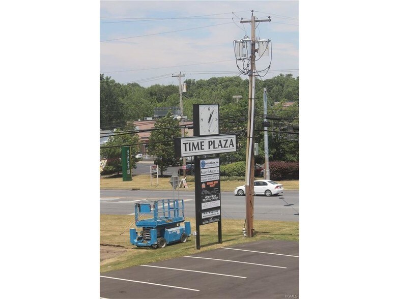 53 Route 17K, Newburgh, NY 12550 Office For Lease