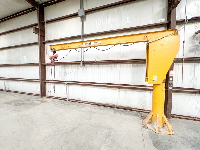 More Photos Of 12620 W County Road 133, Odessa Warehouse For Lease