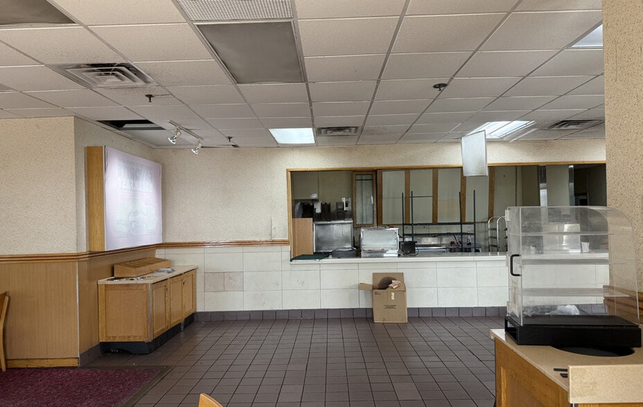 More Photos Of 331 South Rd, West Hartford Restaurant For Sale