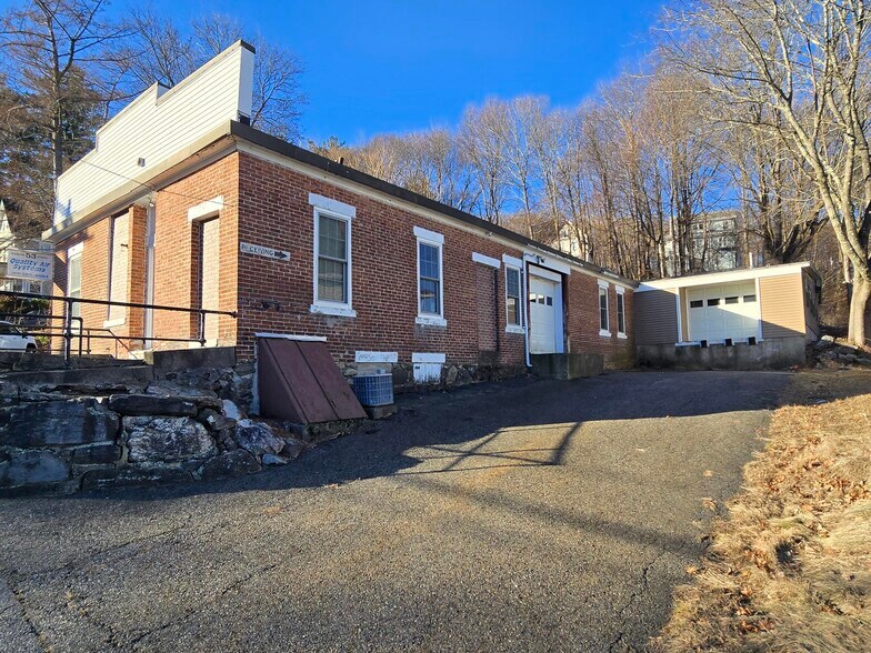 More Photos Of 53 Houghton St, Hudson Research And Development For Sale