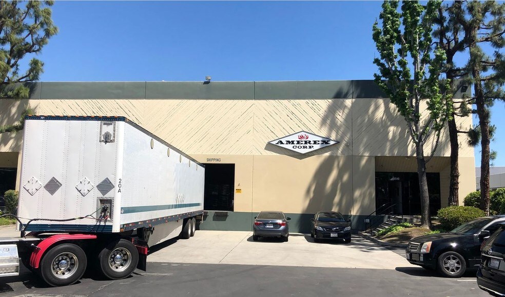 More Photos Of 10504-10540 Pioneer Blvd, Santa Fe Springs Distribution For Lease