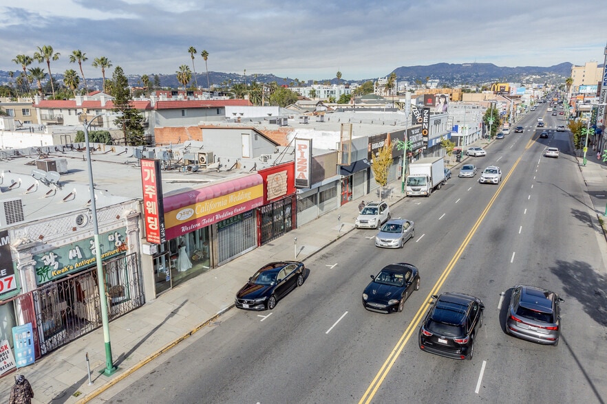 More Photos Of 119-123 S Western Ave, Los Angeles Storefront Retail Office For Lease