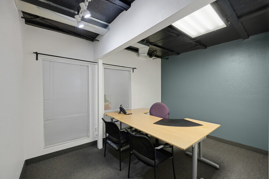 More Photos Of 2942 N 24th St, Phoenix Office For Sale