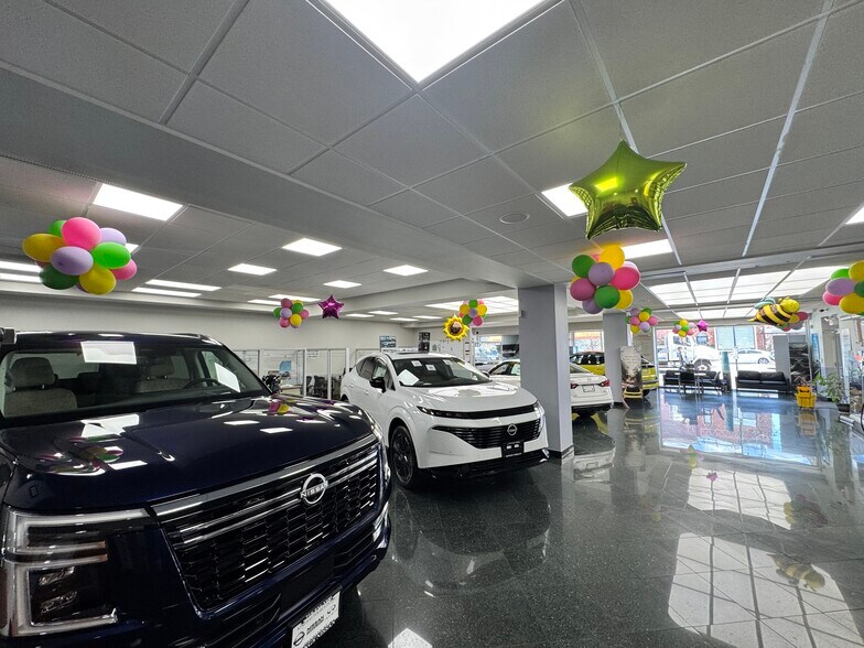 More Photos Of 2758 Coney Island Ave, Brooklyn Auto Dealership For Lease