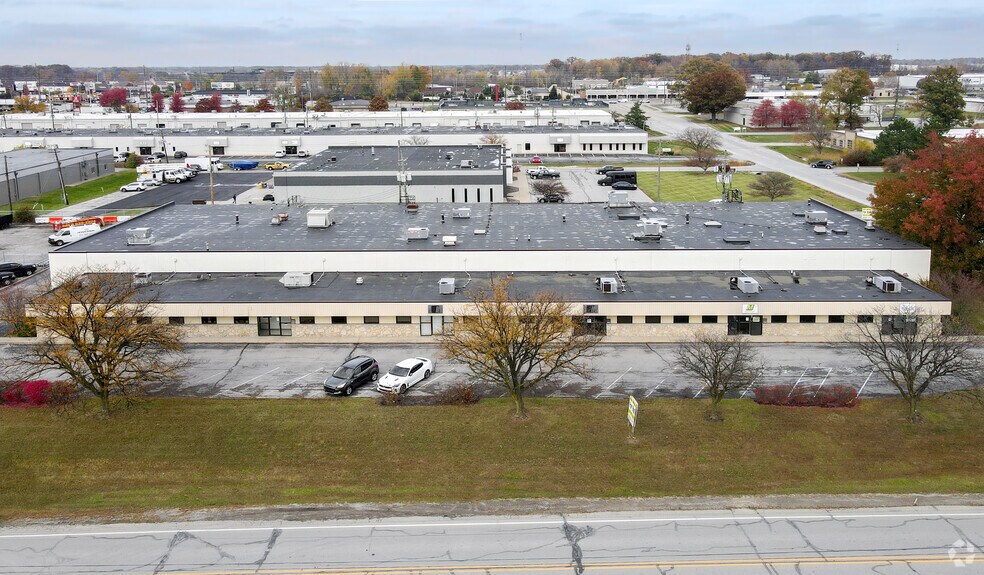 More Photos Of 5450-5520 W 84th St, Indianapolis Light Manufacturing For Sale