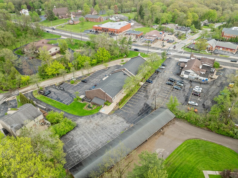 More Photos Of 8180 Brecksville Rd, Brecksville Medical For Lease