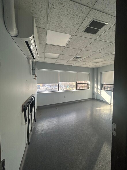 More Photos Of 389 Main St, Malden Medical For Sale