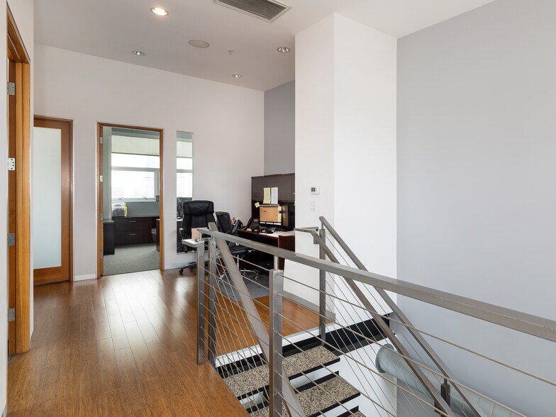 More Photos Of 215-237 California St, El Segundo Loft Creative Space For Lease