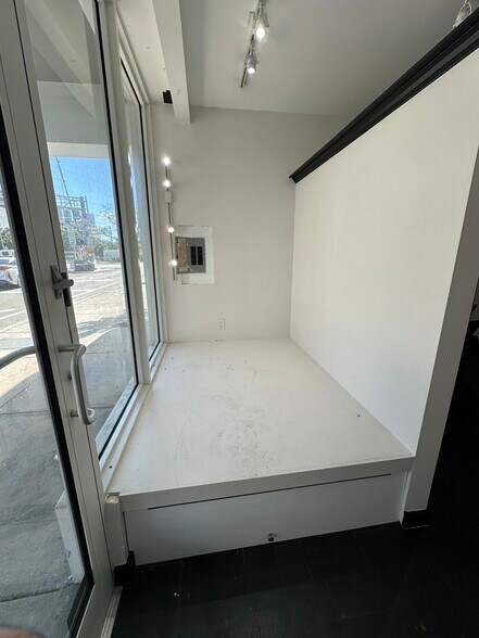 More Photos Of 3620 NE 2nd Ave, Miami Loft Creative Space For Sale