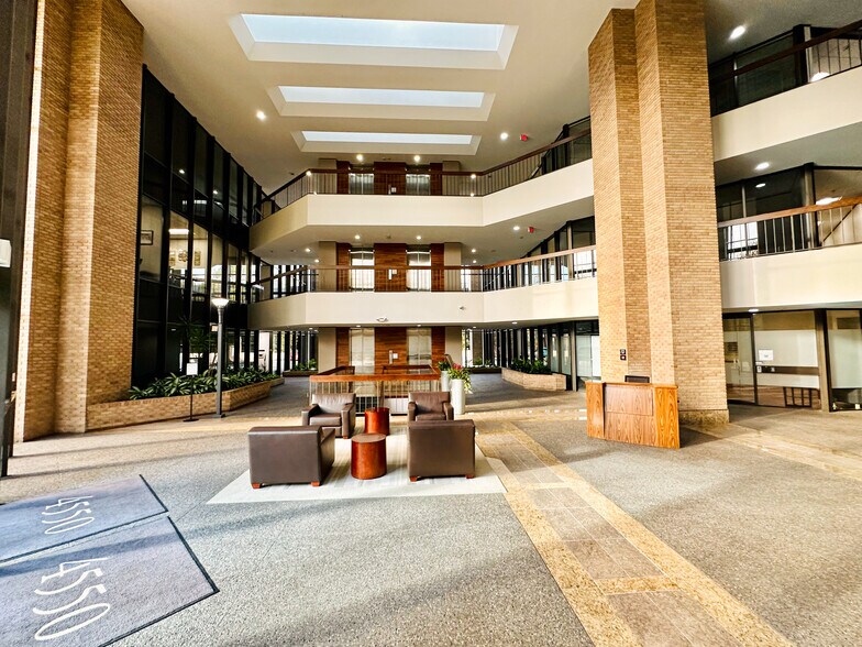 More Photos Of 4550 Post Oak Place Dr, Houston Office For Lease