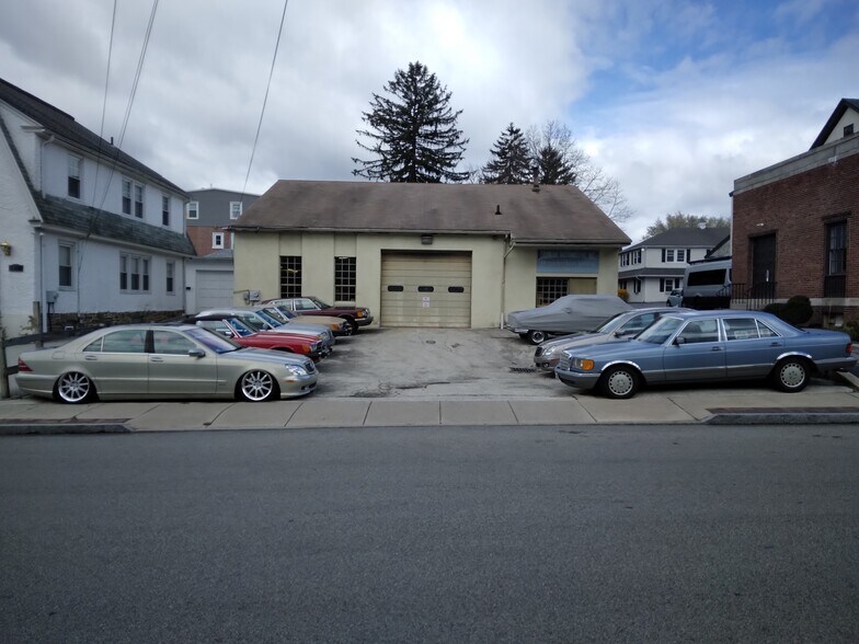 More Photos Of 108 Cricket Ave, Ardmore Auto Repair For Sale