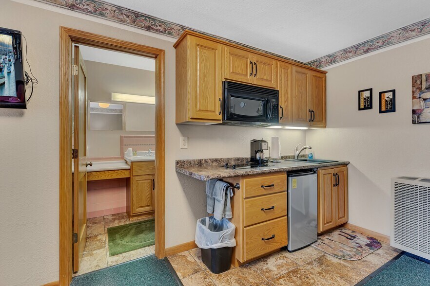 More Photos Of 720 Highway 10, Saint Cloud Hospitality For Sale