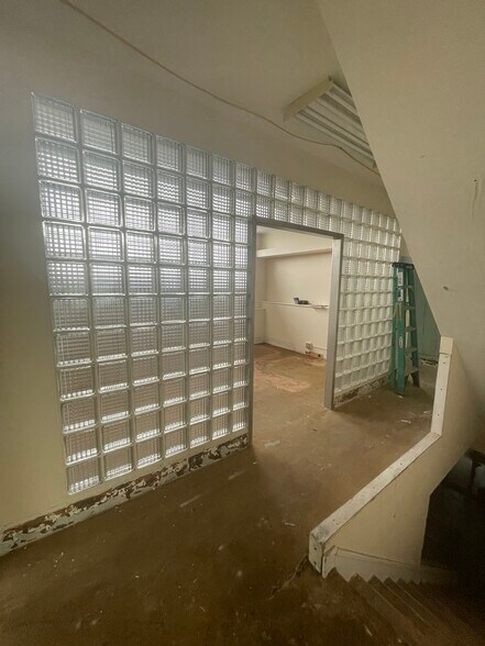 More Photos Of 2030 Erie Blvd E, Syracuse Office For Lease