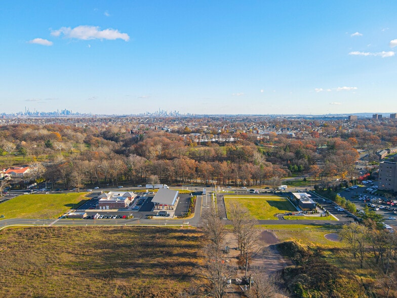 More Photos Of 11 Franklin Ave, Belleville Land For Lease