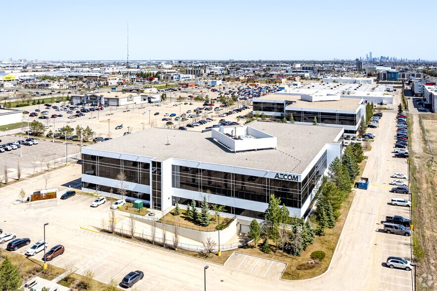More Photos Of 18817 Stony Plain Rd NW, Edmonton Office For Lease