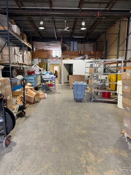 More Photos Of 13 Merry Ln, East Hanover Warehouse For Lease