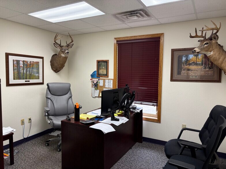 More Photos Of 3219 19th Ave E, Hibbing Manufacturing For Sale