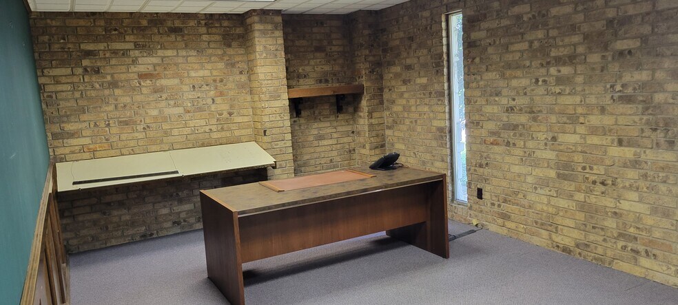 More Photos Of 2820 E Marshall Ave, Longview Land For Lease