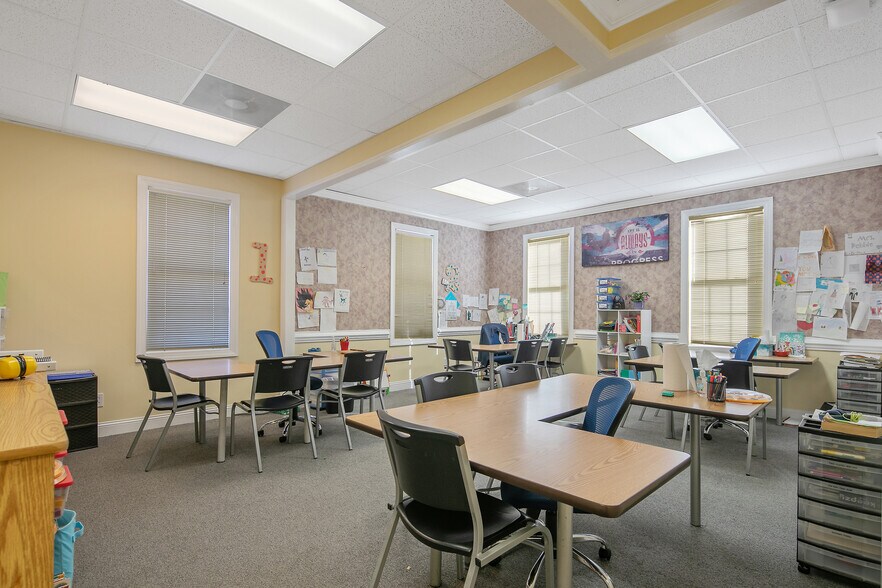 More Photos Of 2915 Raeford Rd, Fayetteville Medical For Sale