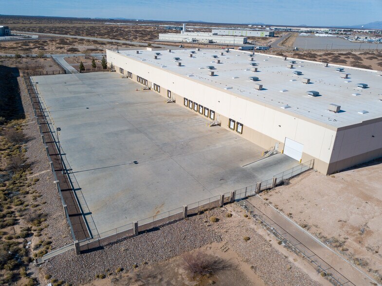 More Photos Of 465 Industrial Ave, Santa Teresa Manufacturing For Lease