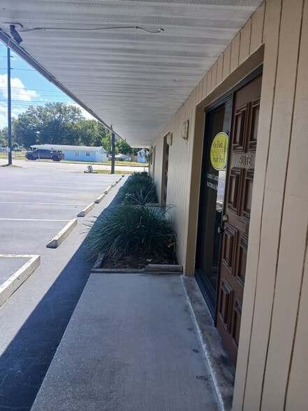 More Photos Of 5290 Seminole Blvd, Saint Petersburg Office For Sale
