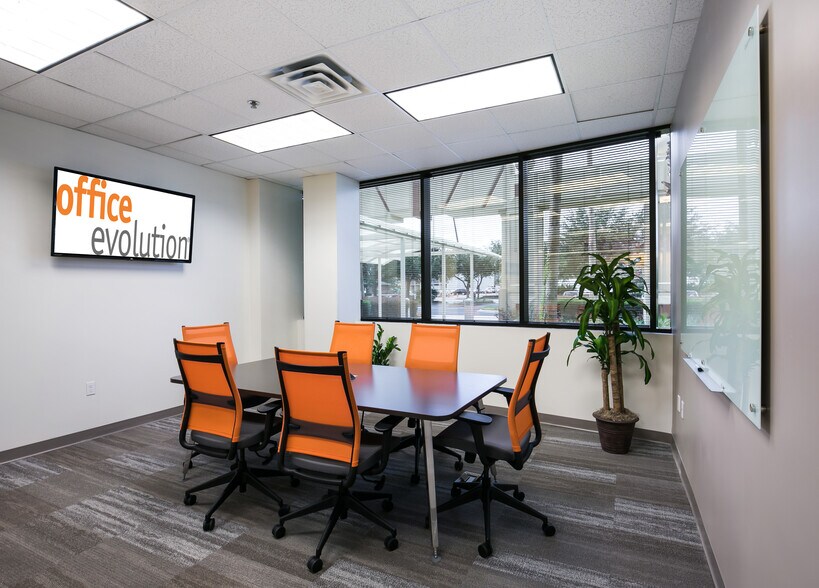 More Photos Of 5011 Gate Pky, Jacksonville Coworking Space