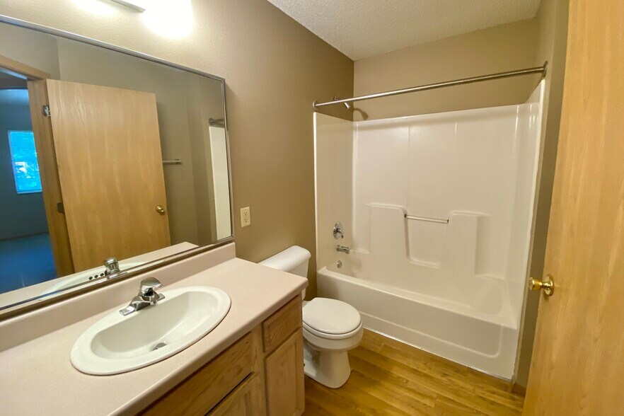 More Photos Of 4536 E Brennan Dr, Sioux Falls Multifamily For Sale