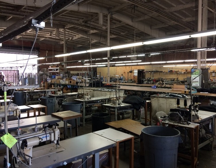 More Photos Of 937-939 E 31st St, Los Angeles Warehouse For Sale