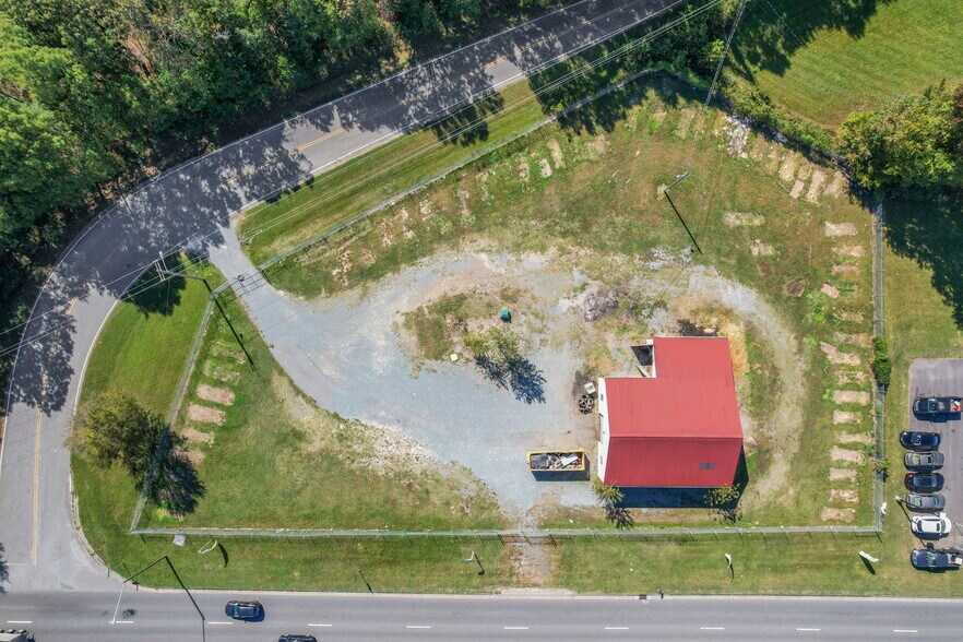 More Photos Of 1826 Pageland Hwy, Monroe Warehouse For Lease