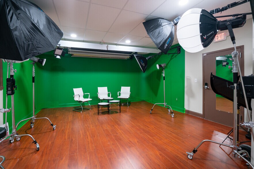 More Photos Of 4260 E Ponce De Leon Ave, Clarkston Freestanding For Lease