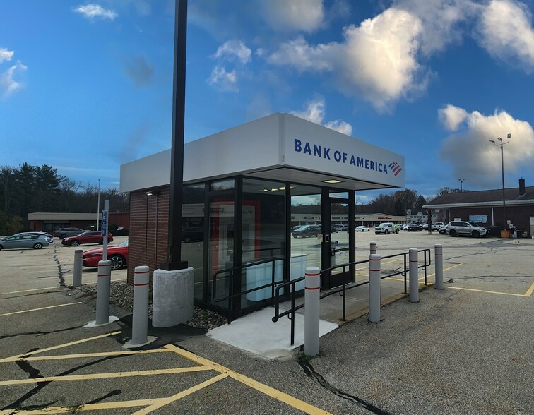 More Photos Of 261 W Main St, Northborough Freestanding For Sale