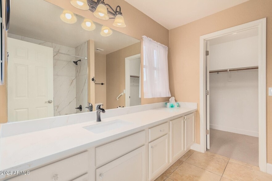More Photos Of 1330 E Lynx Way, Chandler Specialty For Sale