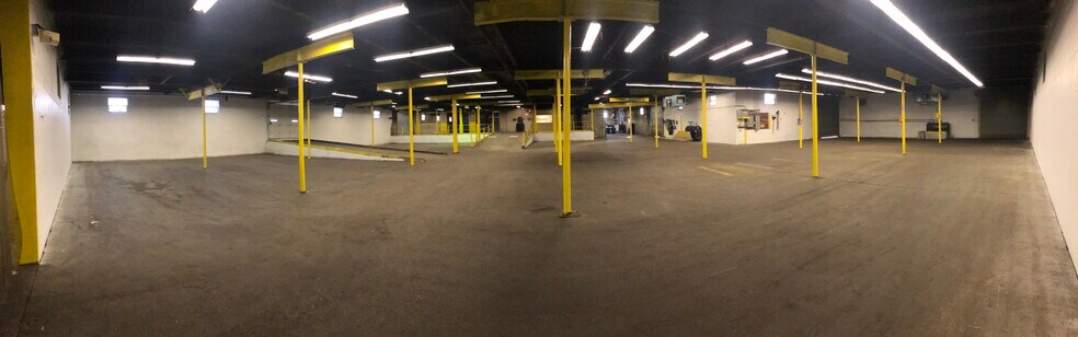 More Photos Of 1 Reisner Way, Clinton Manufacturing For Lease