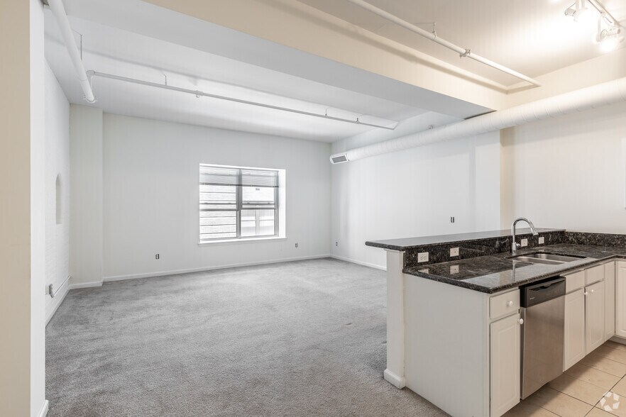 More Photos Of 221 Glen St, Glens Falls Apartments For Lease