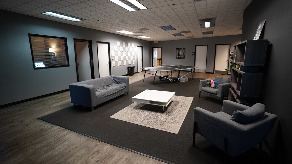 More Photos Of 731 Pilot Rd, Las Vegas Light Distribution For Lease