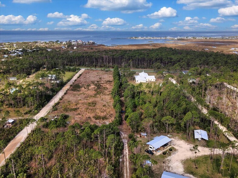 More Photos Of 21070 Beach Rd, Perry Specialty For Sale