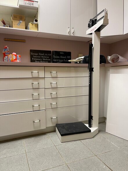 More Photos Of 554 Larkfield Rd, East Northport Medical For Sale