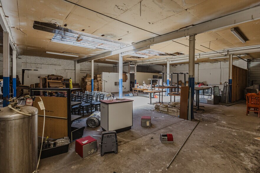 More Photos Of 470 N Seneca St, Wichita Warehouse For Sale