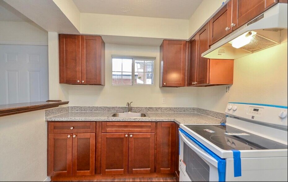 More Photos Of 122 E Crosstimbers St, Houston Apartments For Sale