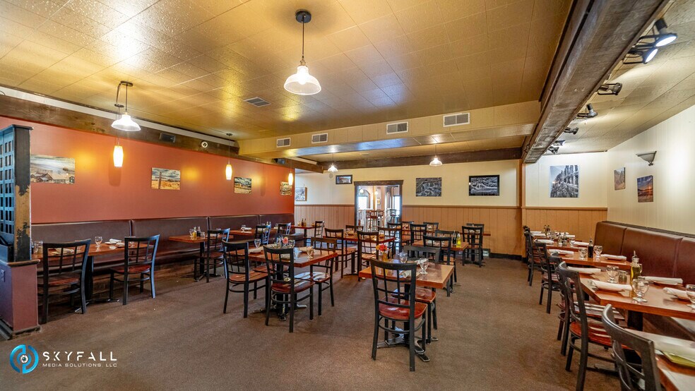 More Photos Of 351 Silver St, Elko Restaurant For Sale