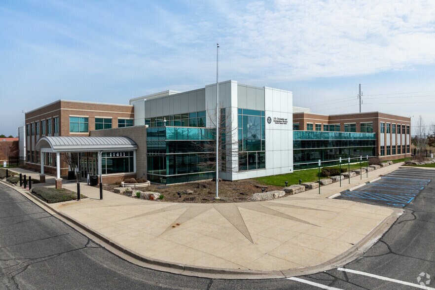 Primary Photo Of 11411 E Jefferson Ave, Detroit Office For Sale