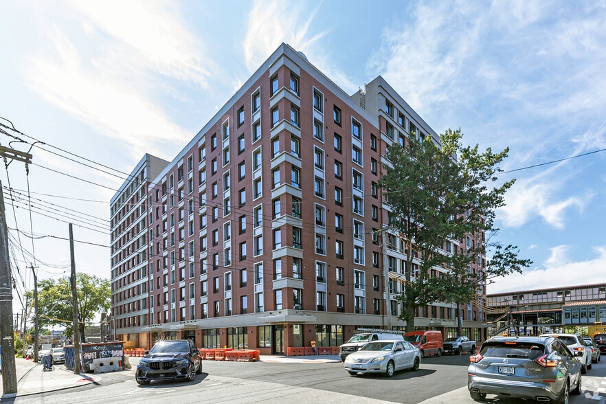 More Photos Of 700 E 241st St, Bronx Apartments For Lease